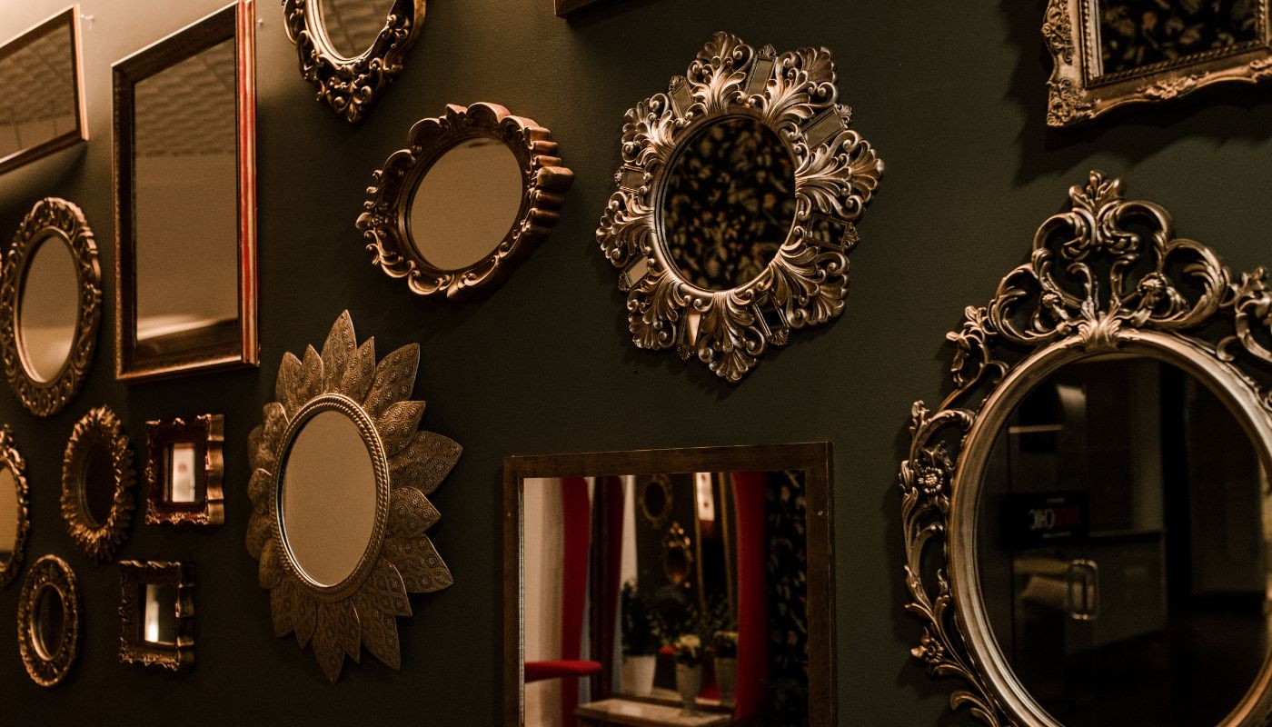 6 Attractive Wall Mirror Designs