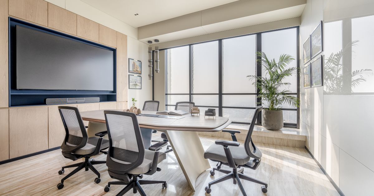 Ergonomic office chairs in Ahmedabad workspace