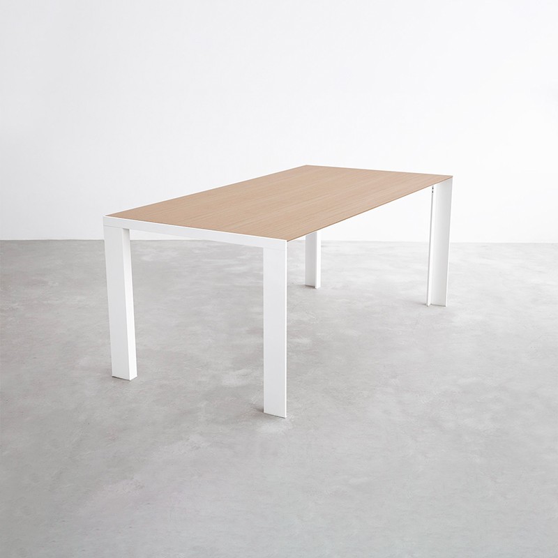 Deneb Table  - STUA 