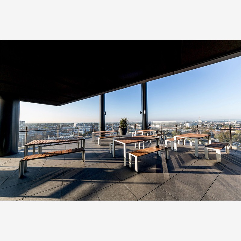 Deneb Table  - STUA 