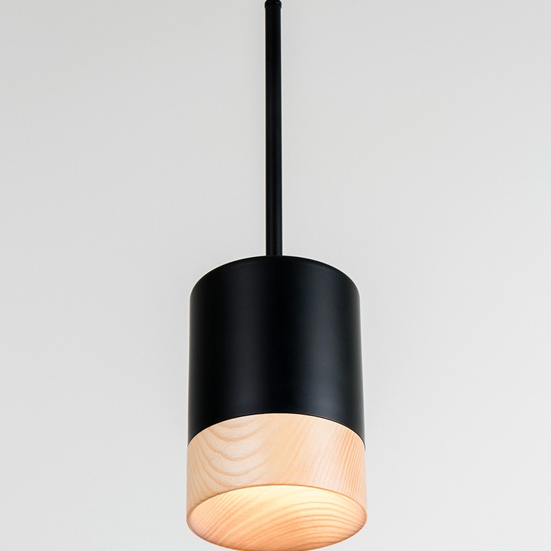 Third  Milan Iluminación