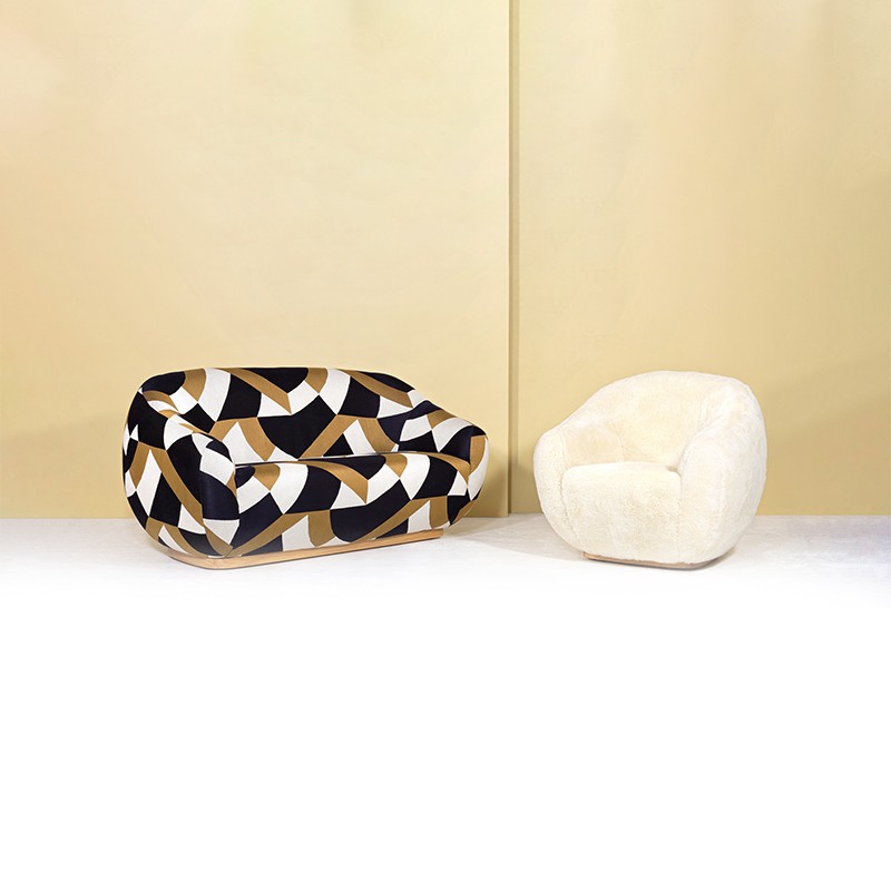 Niemeyer II Fur Armchair  - Insidherland 