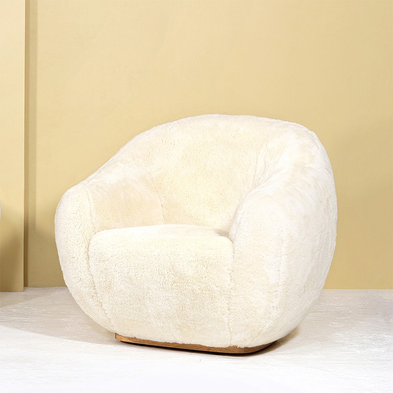 Niemeyer II Fur Armchair  - Insidherland 