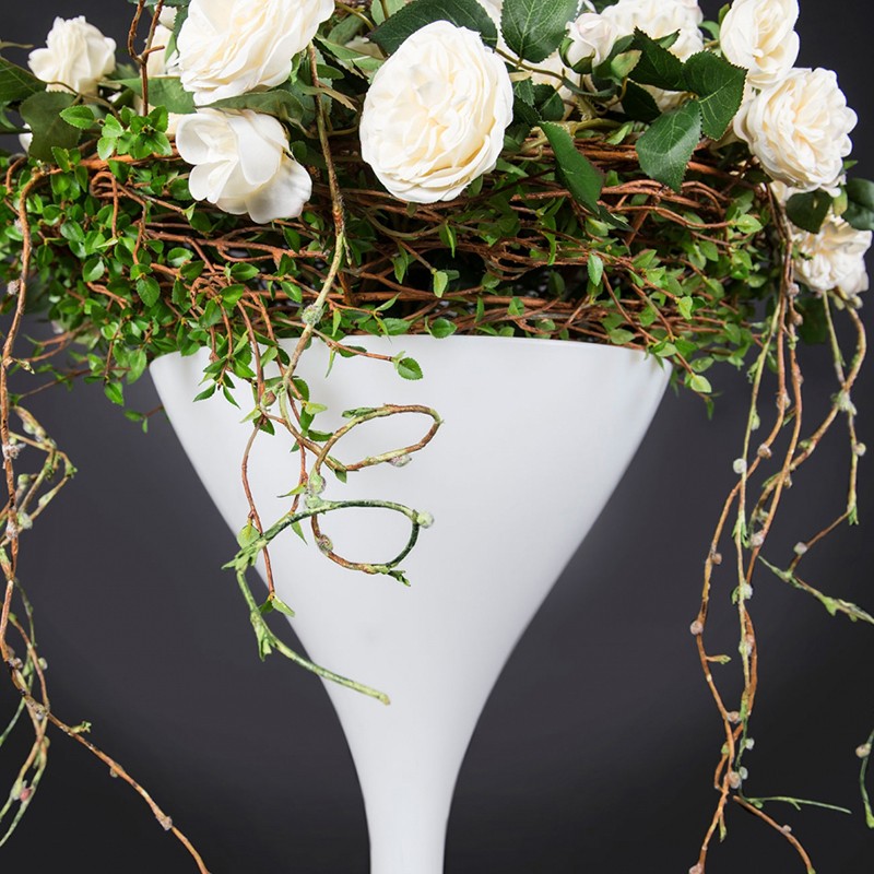 Rusty Birch Rose Basket  - VG 
