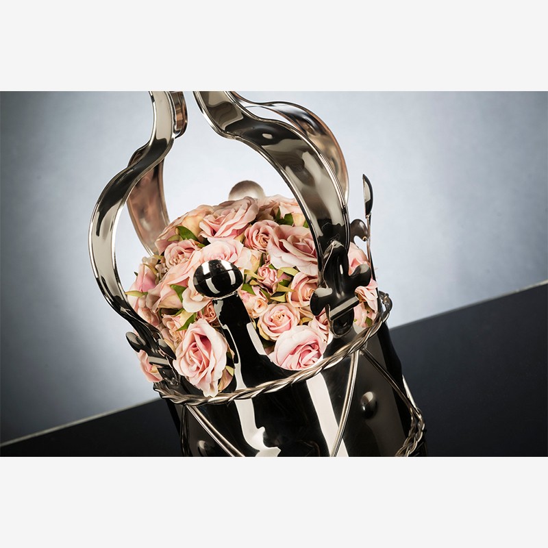 Velvet Crown  - VG 
