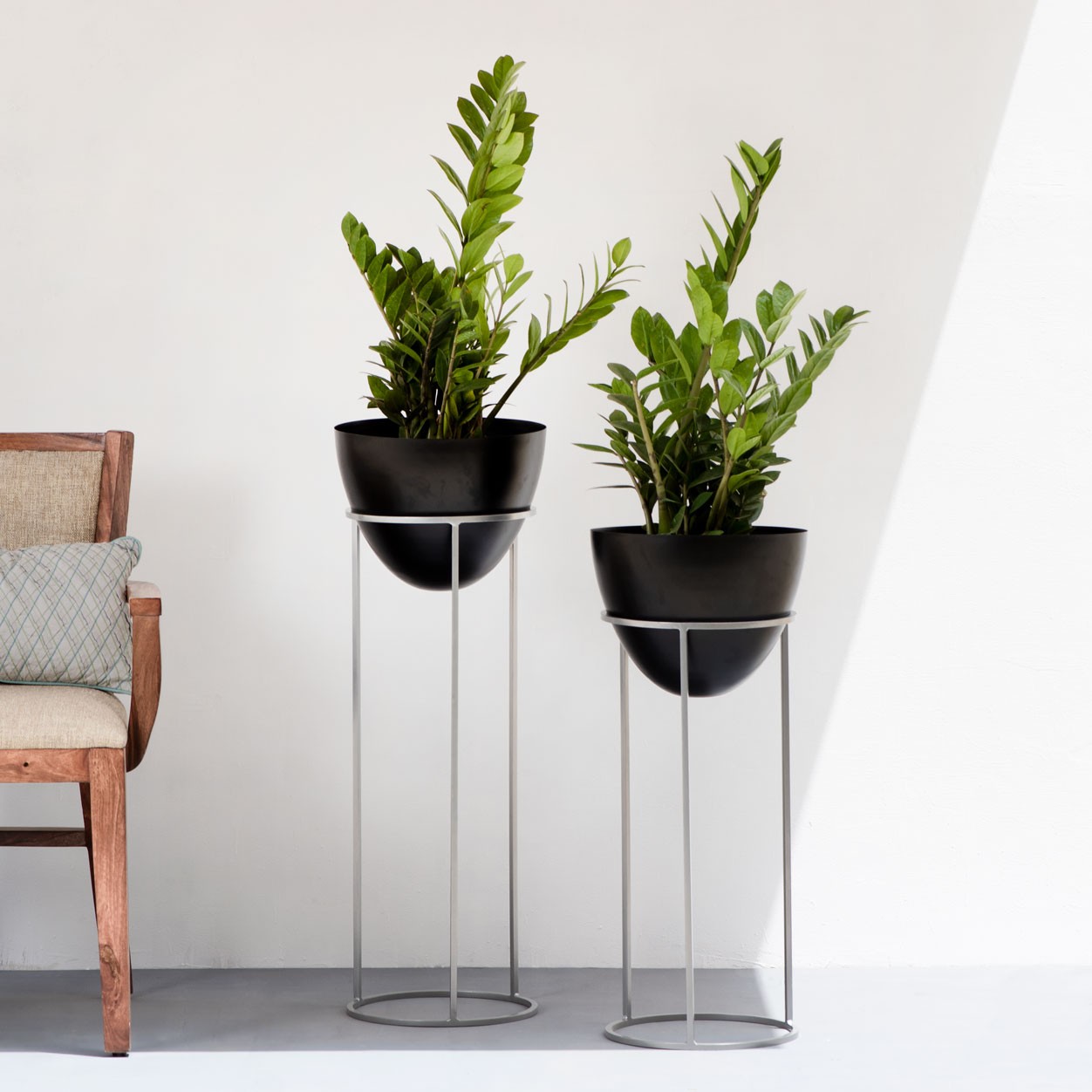 Ovate Set of 2 Black & Silver Medium & Small The Decor Remedy