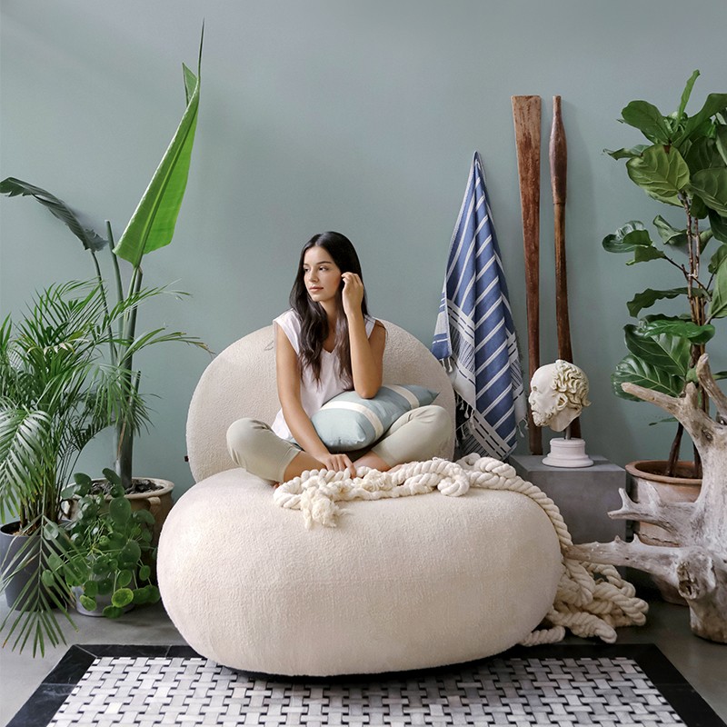 Fuyu Armchair  - Lagu 