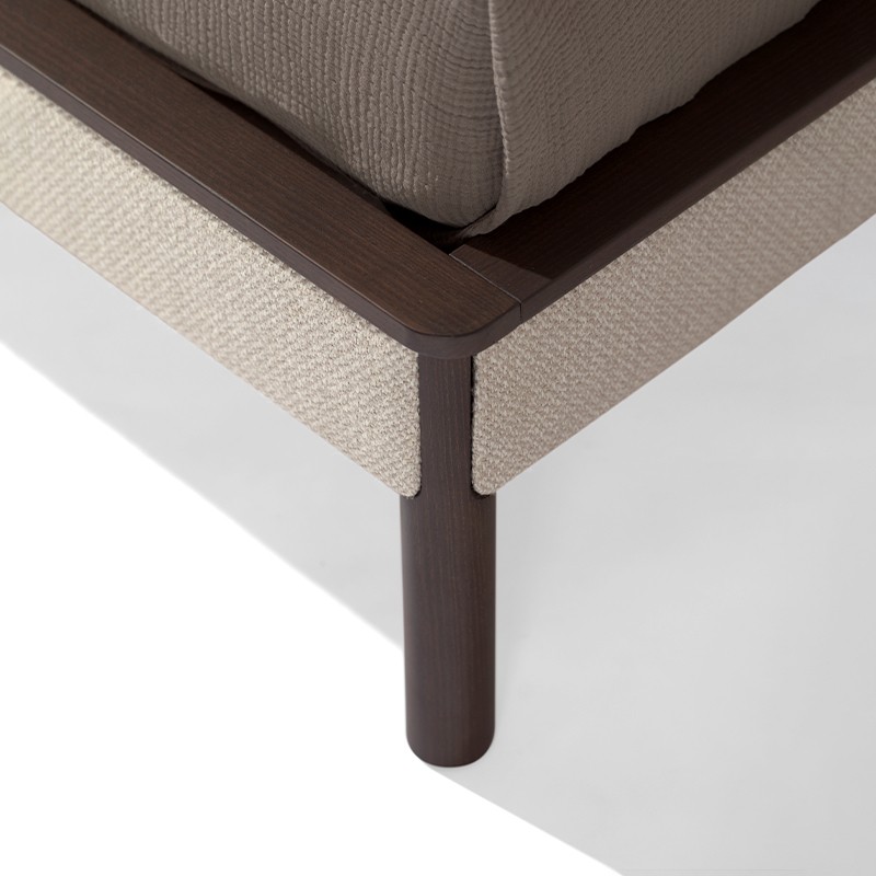 Lips Xl Bed  - Carpanese Home 