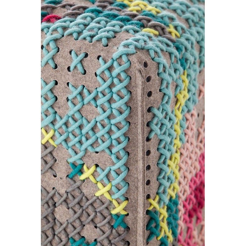 Canevas Square Flowers  Color  - Gan Rugs 