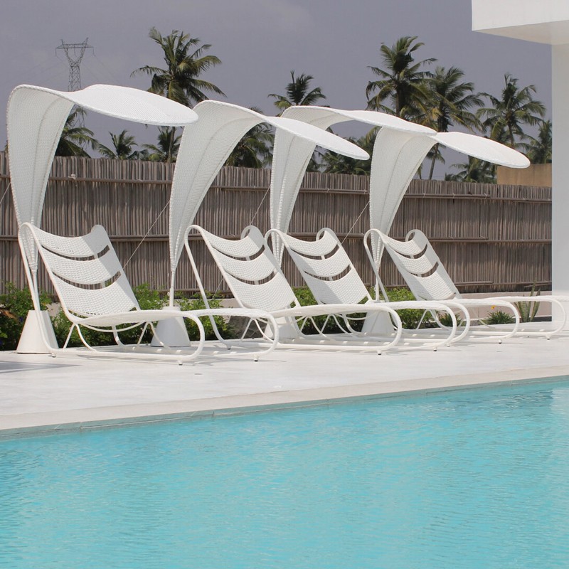 Kini Chaise Lounger & Umbrella Studio Lani