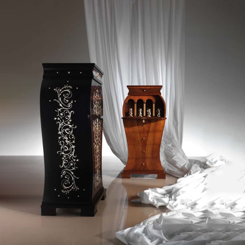 Moresco Iris piece of furniture Carpanelli