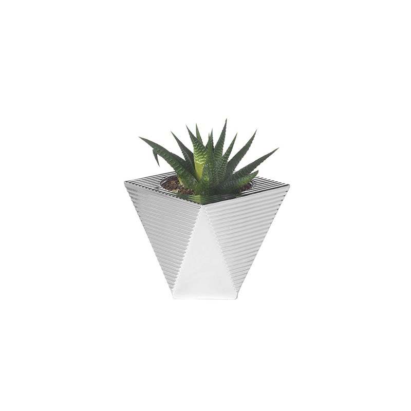 Vase Natura Piramide  Argenesi