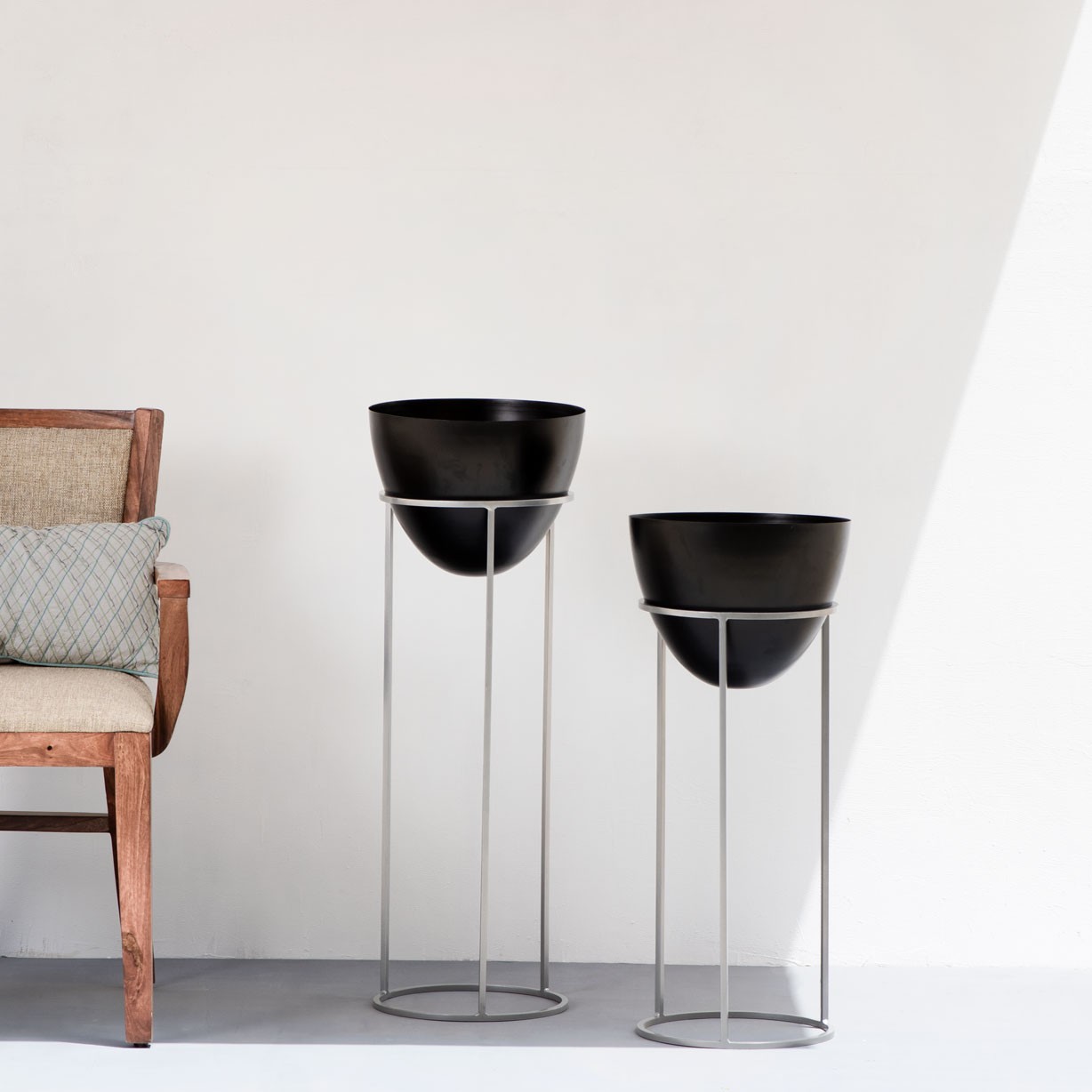 Ovate Set of 2 Black & Silver Medium & Small The Decor Remedy