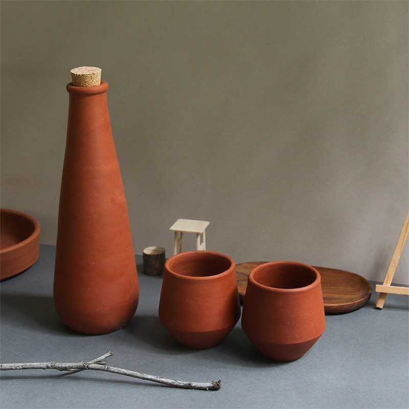 Bhumi Terracotta Clay Water bottle (750ml) + Bhumi Clay Cups (Set of 2) Wallistry