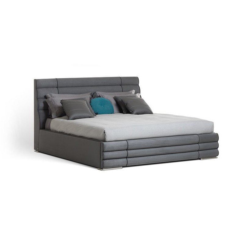 Manhattan Medea Srl