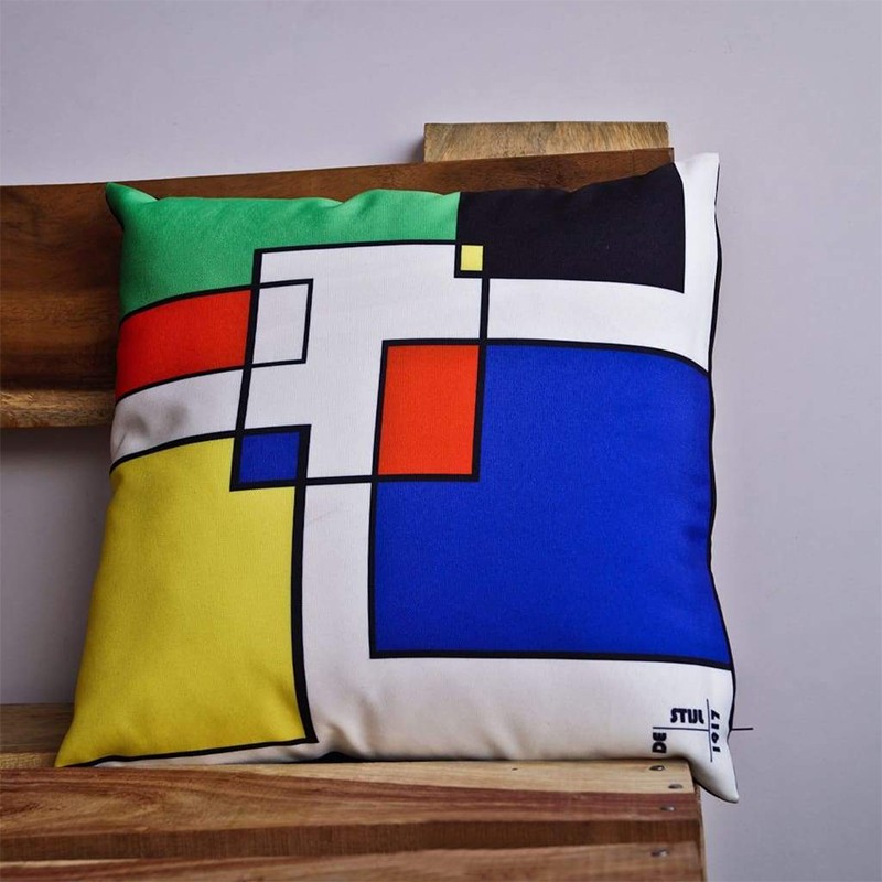 De Stijl Abstract The Black Steel