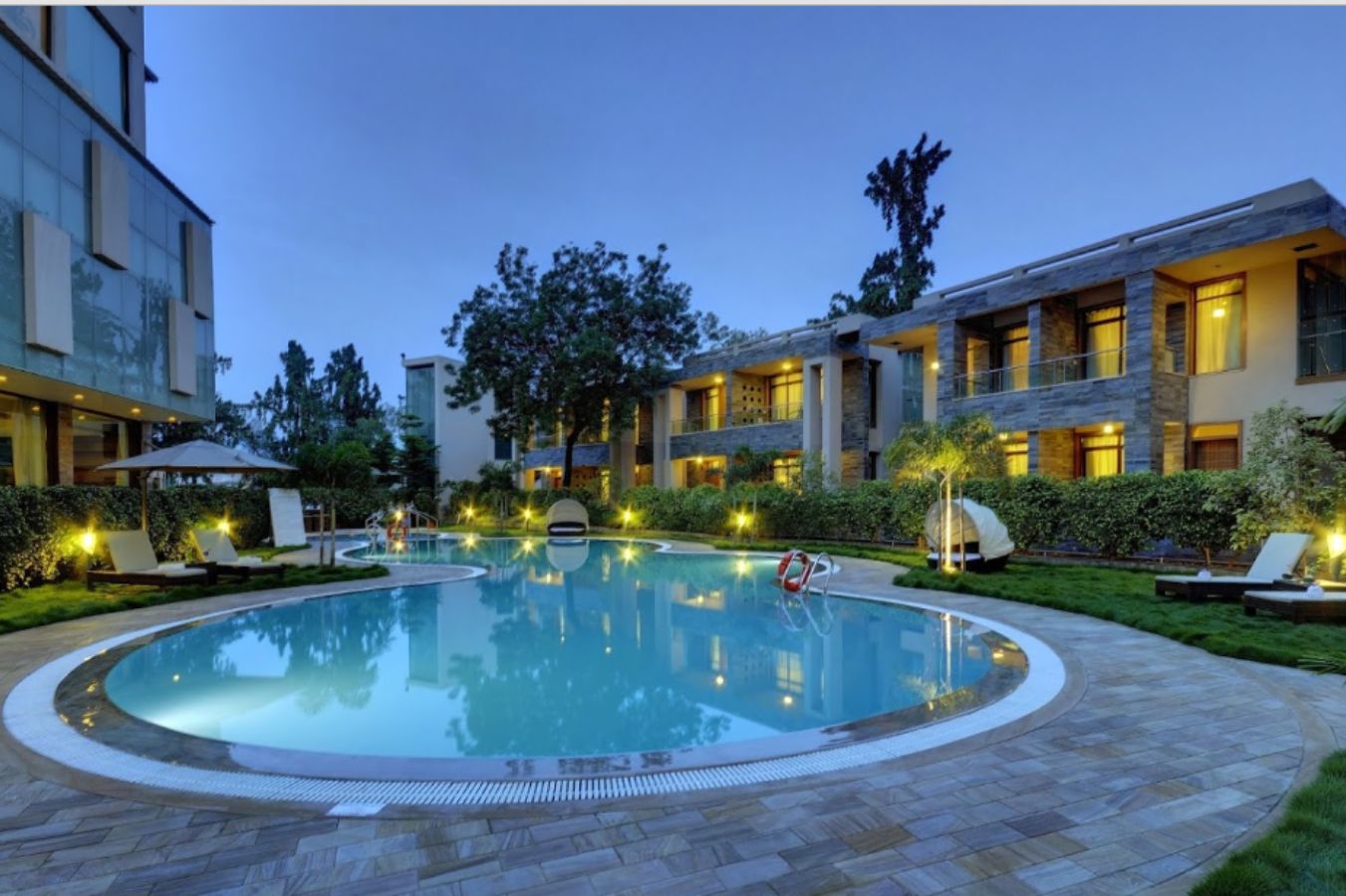 Boulevard 9 Luxury Resort & Spa